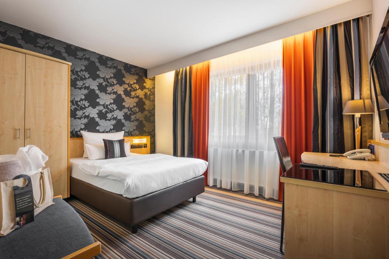 Der Heidehof Conference & Spa Resort Gaimersheim Екстер'єр фото