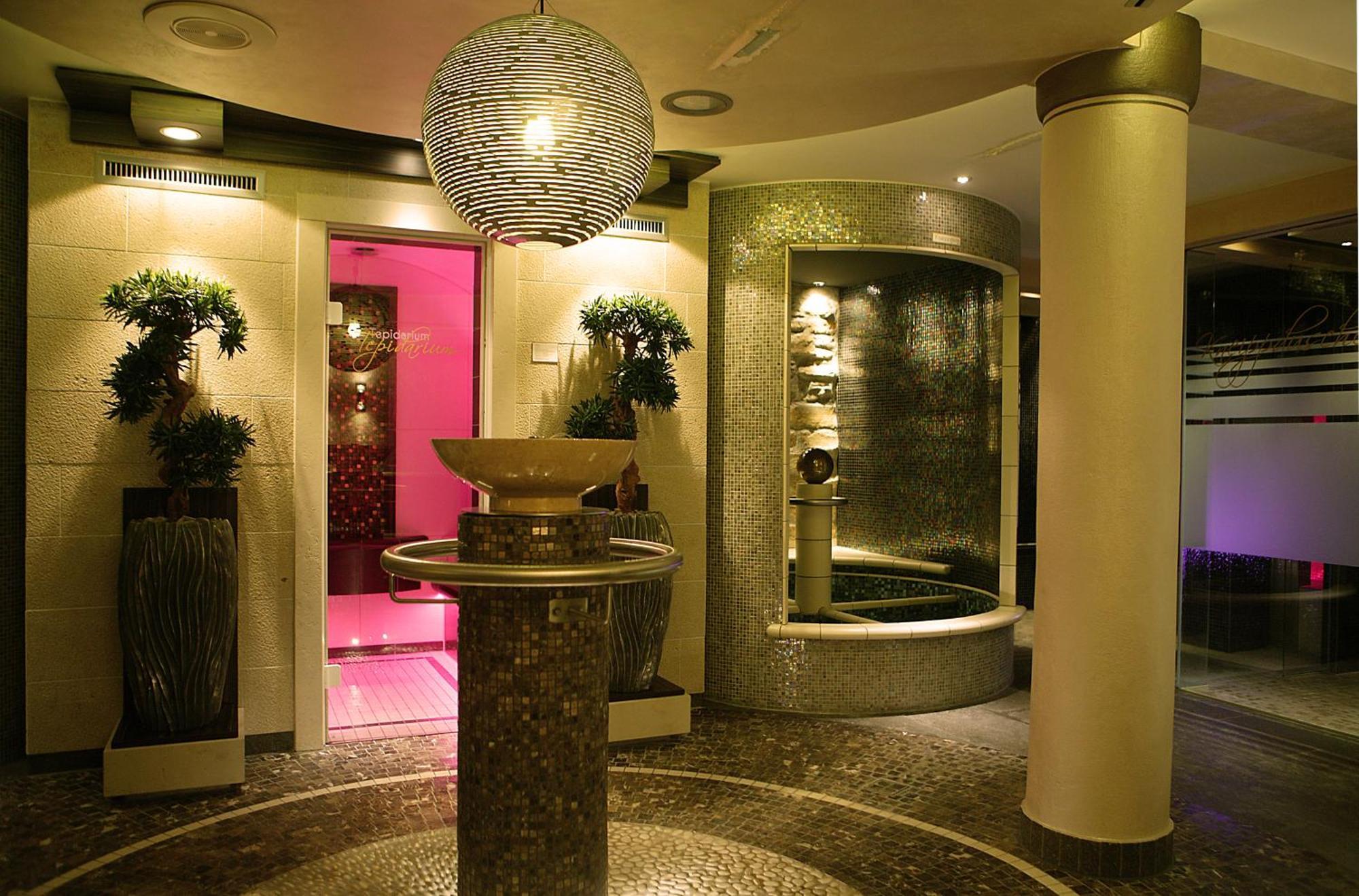 Der Heidehof Conference & Spa Resort Gaimersheim Екстер'єр фото